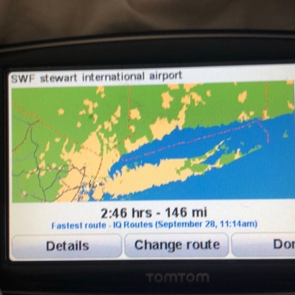 Tom Tom Navigation - Picture 3 of 4